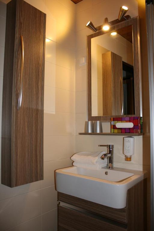 Hotel Lindwurm Bad Goisern Room photo
